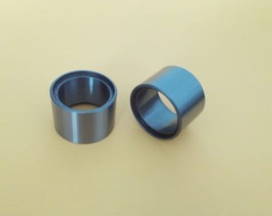 Tulejka nr kat. 83910557 9824066 do CASE 580 590 695 SR 695 SM NEW HOLLAND